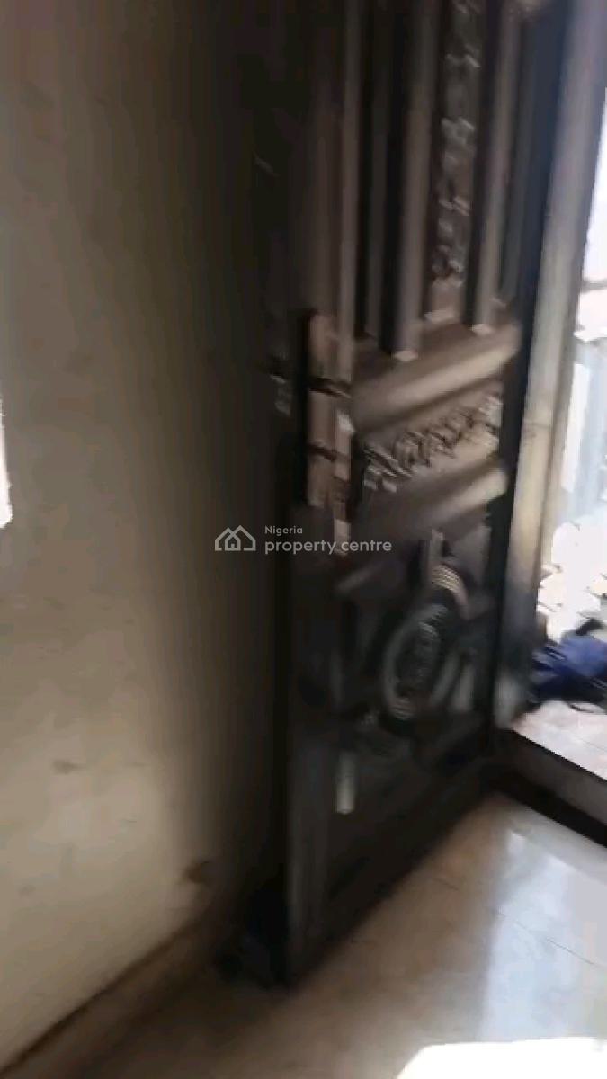 a Standard and Spacious Miniflat, Adekunle, Yaba, Lagos, Mini Flat (room and Parlour) for Rent