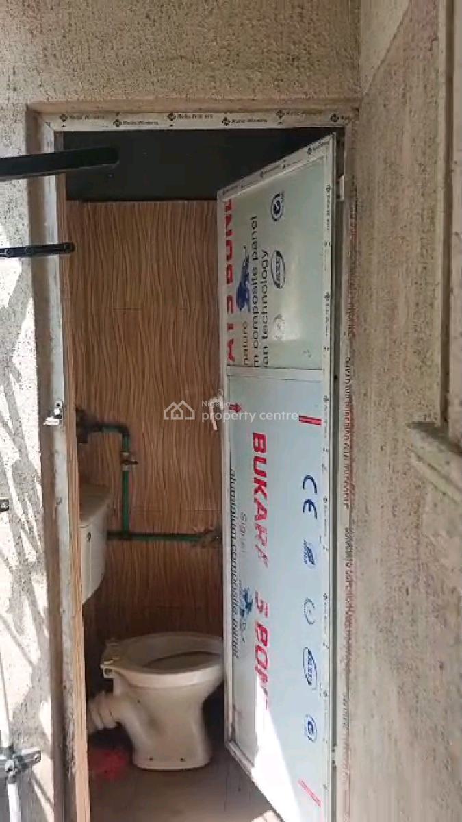 a Standard and Spacious Miniflat, Adekunle, Yaba, Lagos, Mini Flat (room and Parlour) for Rent