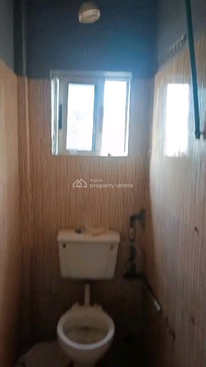 a Standard and Spacious Miniflat, Adekunle, Yaba, Lagos, Mini Flat (room and Parlour) for Rent