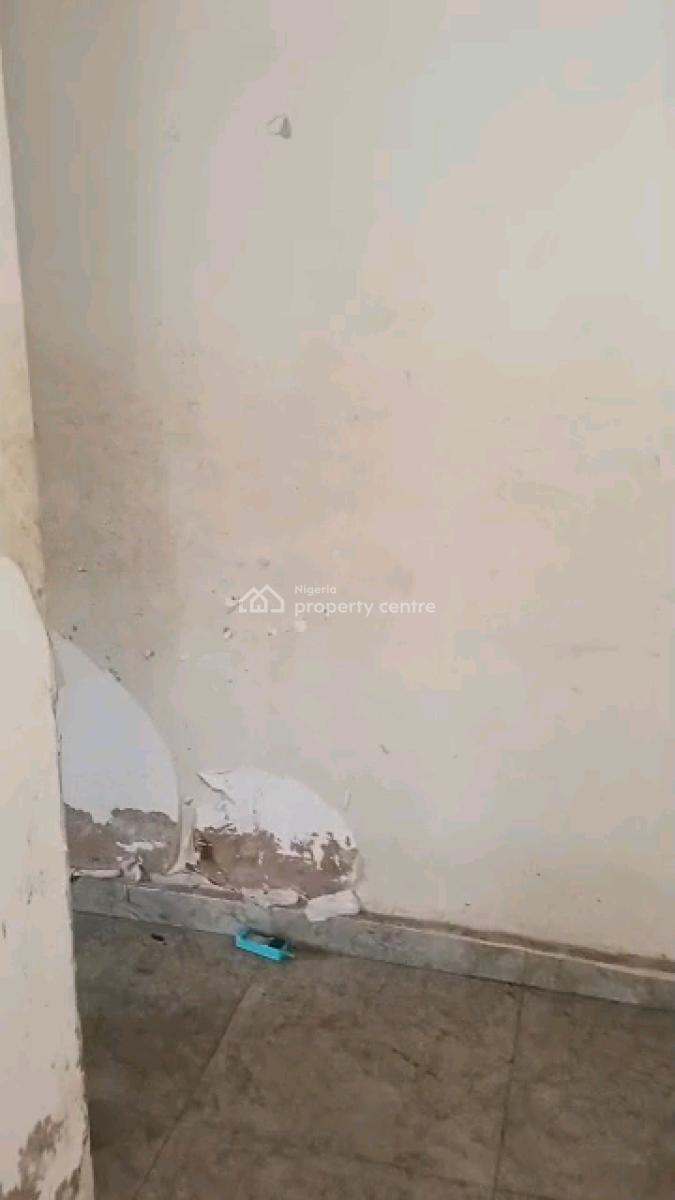 a Standard and Spacious Miniflat, Adekunle, Yaba, Lagos, Mini Flat (room and Parlour) for Rent