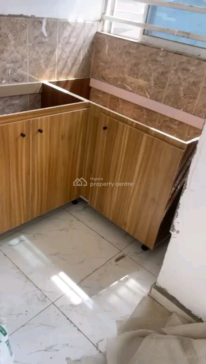 Newly Built and Standard Upfloor Mini Flat, Adekunle, Yaba, Lagos, Mini Flat (room and Parlour) for Rent