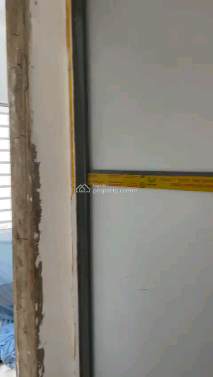 Newly Built and Standard Upfloor Mini Flat, Adekunle, Yaba, Lagos, Mini Flat (room and Parlour) for Rent