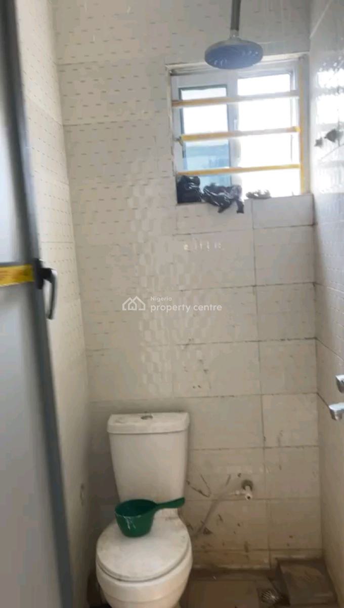 Newly Built and Standard Upfloor Mini Flat, Adekunle, Yaba, Lagos, Mini Flat (room and Parlour) for Rent