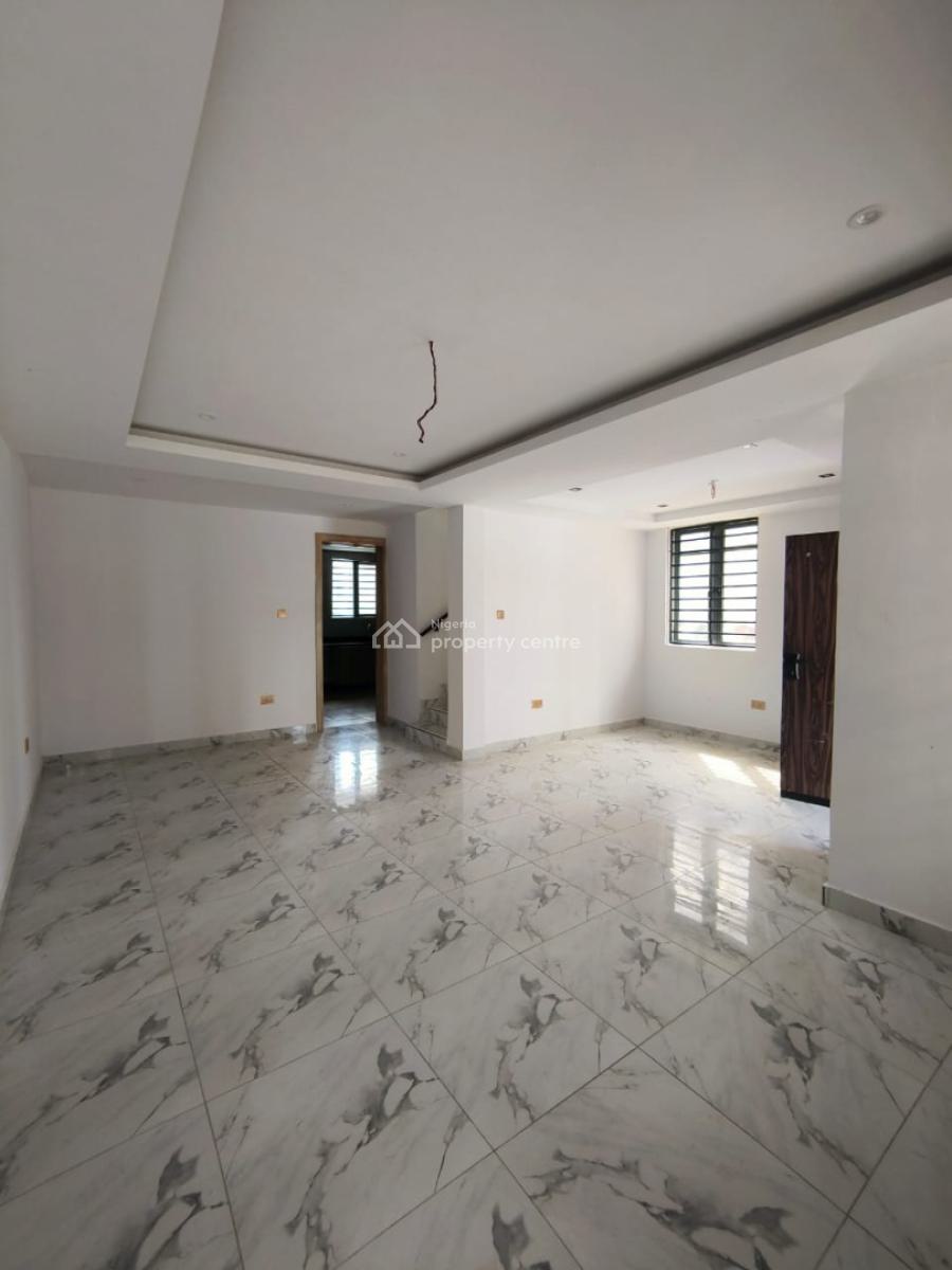 Very Spacious Miniflat Inside a Shared Duplex, Royal Pine, Orchid Road, Lekki, Lagos, Mini Flat (room and Parlour) for Rent