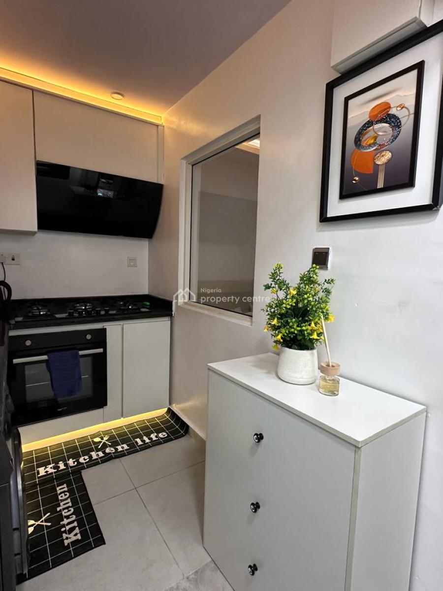 Furnished  Studio Apartment, Near Shoprite, Osapa, Lekki, Lagos, Self Contain (single Rooms) Short Let
