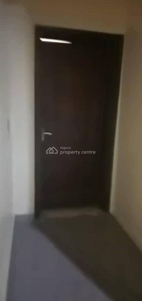 Single Room Self Contained Available, Prime Waters Estate, Ikate, Lekki, Lagos, Self Contain (single Rooms) for Rent