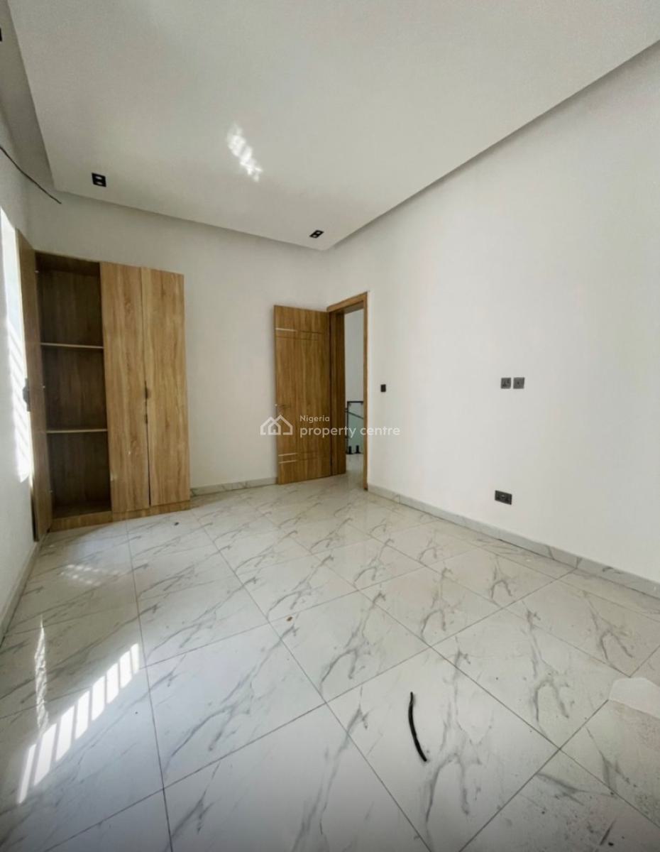 Self Compound 4 Bedroom Semi Detached Duplex with Bq, Orchid Road, Lekki, Lagos, Semi-detached Duplex for Rent