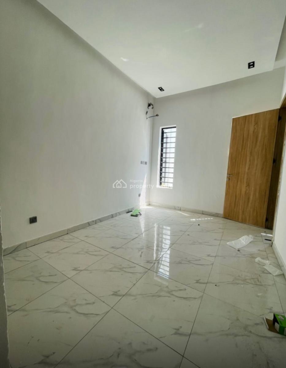 Self Compound 4 Bedroom Semi Detached Duplex with Bq, Orchid Road, Lekki, Lagos, Semi-detached Duplex for Rent