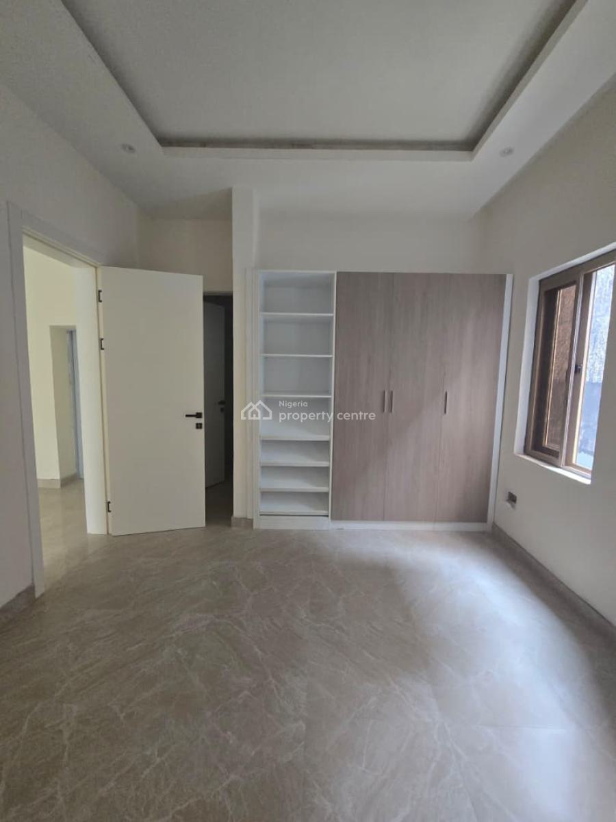 Elegant and Spacious 5-bedroom Semi-detached Duplex with Bq, Banana Island, Ikoyi, Lagos, Semi-detached Duplex for Sale