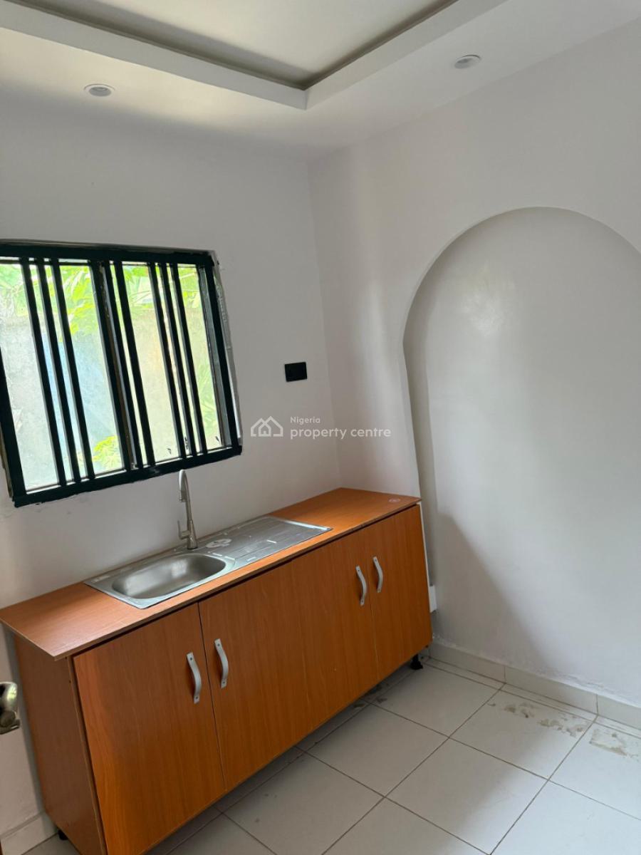 1-bedroom Self-contain- Bq Apartment, Lekki Phase 1, Lekki, Lagos, Mini Flat (room and Parlour) for Rent