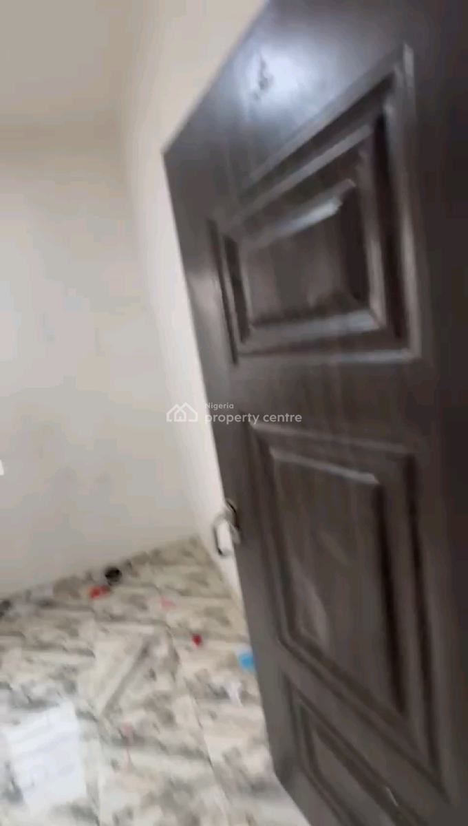 a Lovely and Standard 2bedroom Apartment, with All Rooms En-suite, Oloruntoyin Street, Oworonshoki, Shomolu, Lagos, Flat / Apartment for Rent