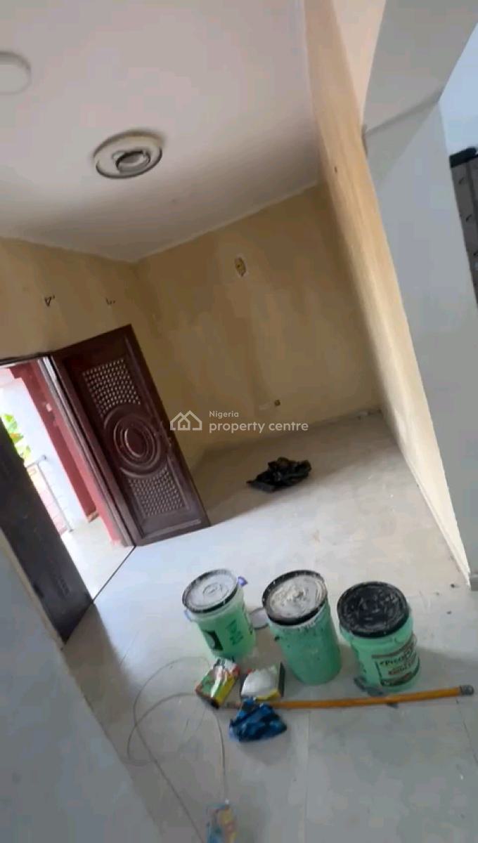 a Lovely and Standard 2bedroom Apartment, with All Rooms En-suite, Oloruntoyin Street, Oworonshoki, Shomolu, Lagos, Flat / Apartment for Rent