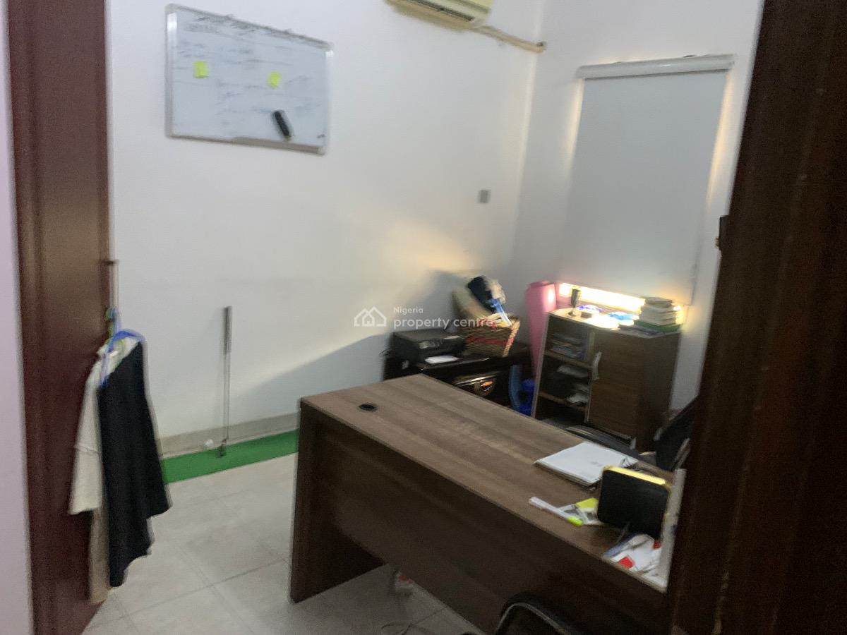 Shared Apartment, Lekki Conservation Center, Lekki, Lagos, Self Contain (single Rooms) for Rent