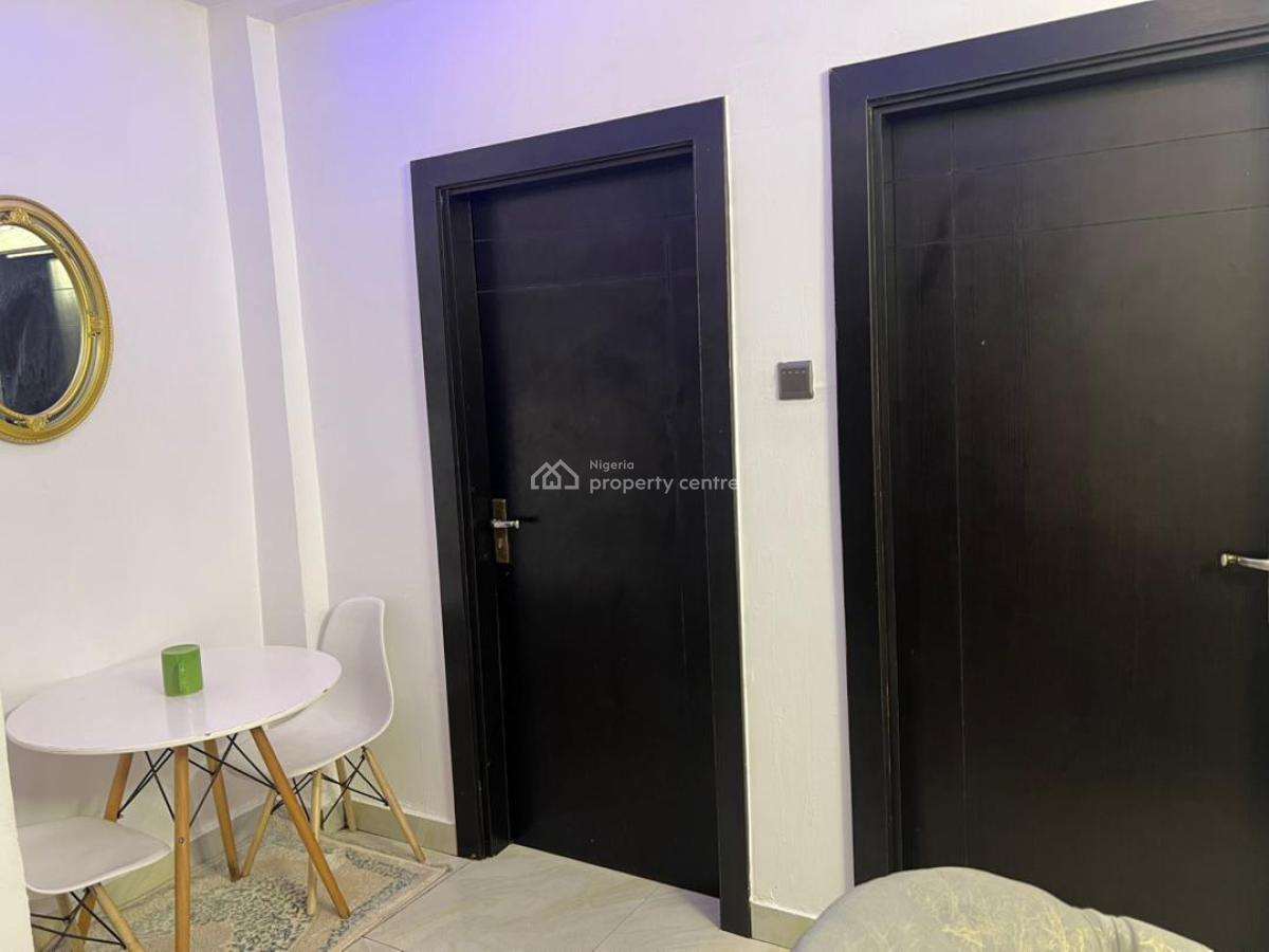 Luxury 1 Bedroom Apartment with Excellent Facilities, Lekki Phase 1, Lekki, Lagos, Flat / Apartment Short Let