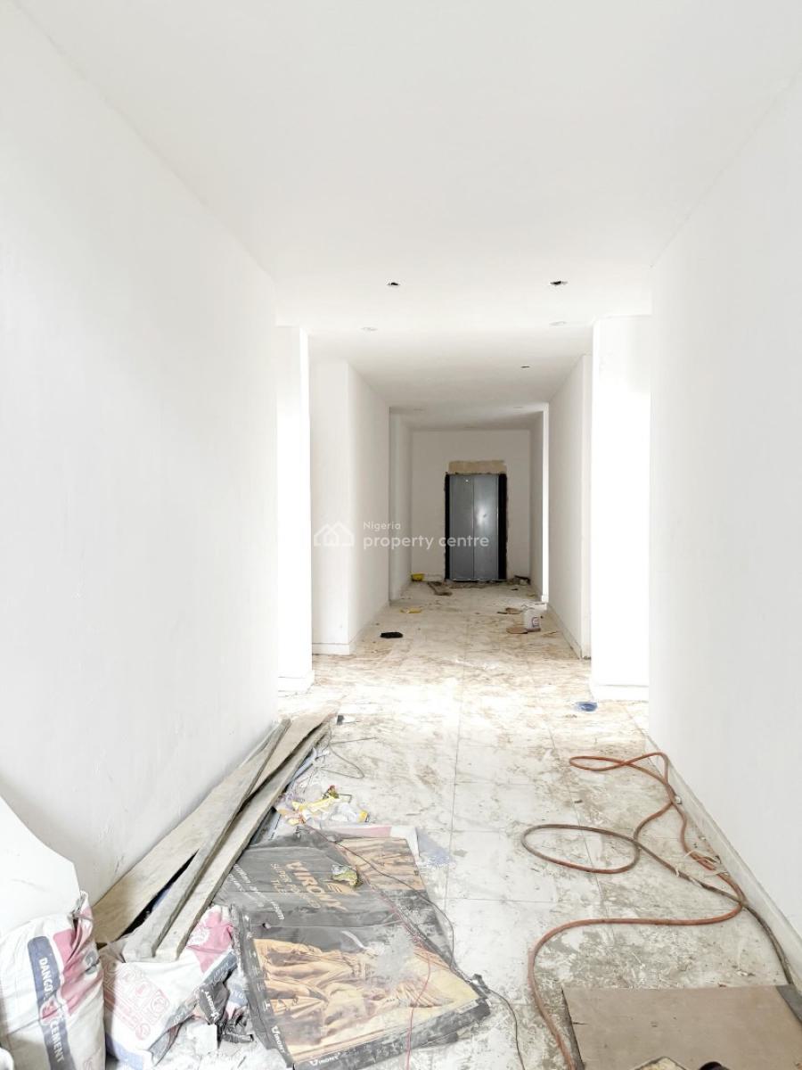 Lovely 2 Bedroom Apartment with Bq, Lekki Phase 1, Lekki Phase 1, Lekki, Lagos, Block of Flats for Sale