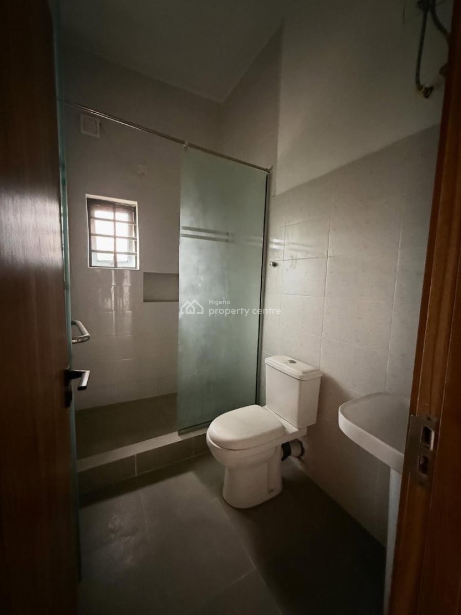 Exquisite 3 Bedroom Apartment with Bq, Lekki Phase 1, Lekki Phase 1, Lekki, Lagos, Block of Flats for Sale