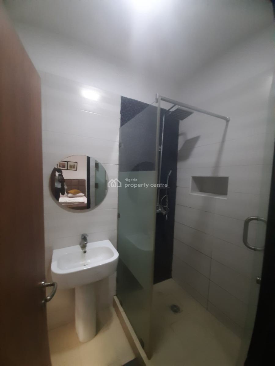 Well-furnished and Serviced 3 Bedroom En-suite Flat with Fully Fitted, Oniru, Victoria Island (vi), Lagos, Flat / Apartment for Rent