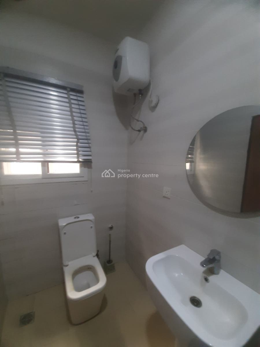 Well-furnished and Serviced 3 Bedroom En-suite Flat with Fully Fitted, Oniru, Victoria Island (vi), Lagos, Flat / Apartment for Rent