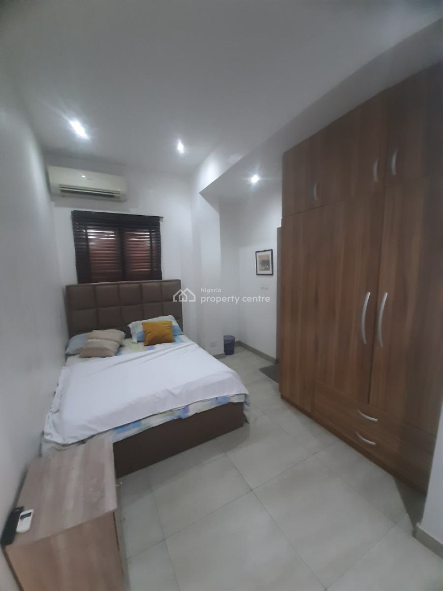 Well-furnished and Serviced 3 Bedroom En-suite Flat with Fully Fitted, Oniru, Victoria Island (vi), Lagos, Flat / Apartment for Rent