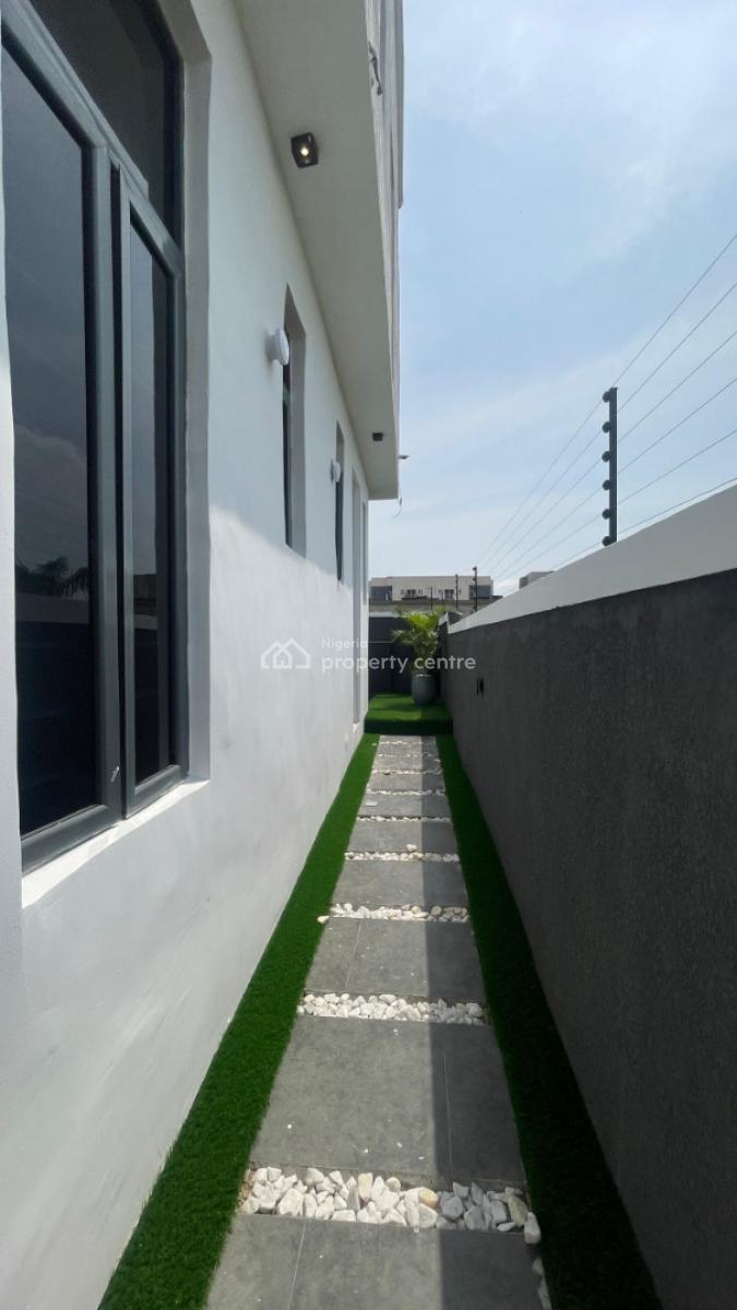Luxurious Styled Fully Detached,  5 Bedroom  House + Gatehouse + Swimming Pool, Orchid, Lekki, Lagos, Detached Duplex for Sale