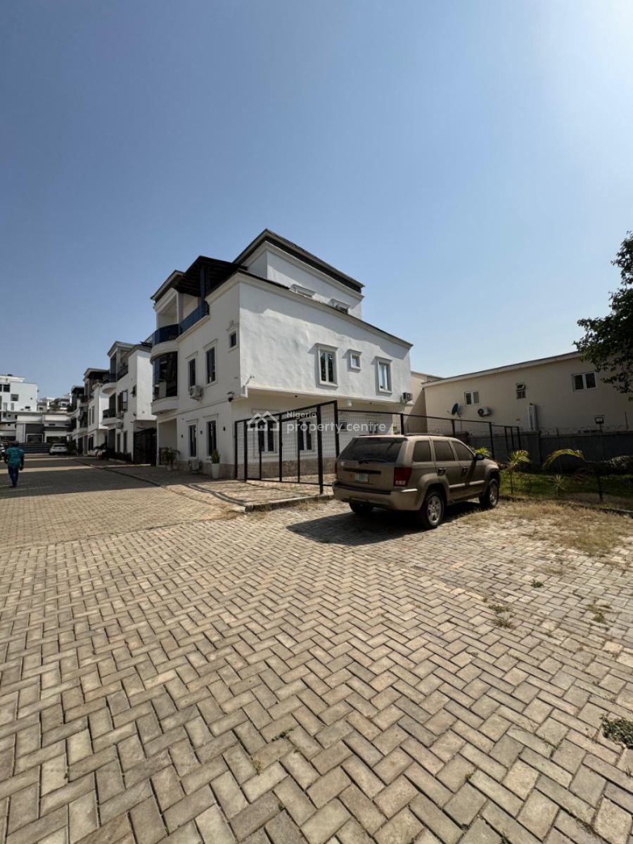 5 Bedrooms Detached Duplex with Bq, Dolphin Estate, Mabushi, Abuja, Detached Duplex for Sale