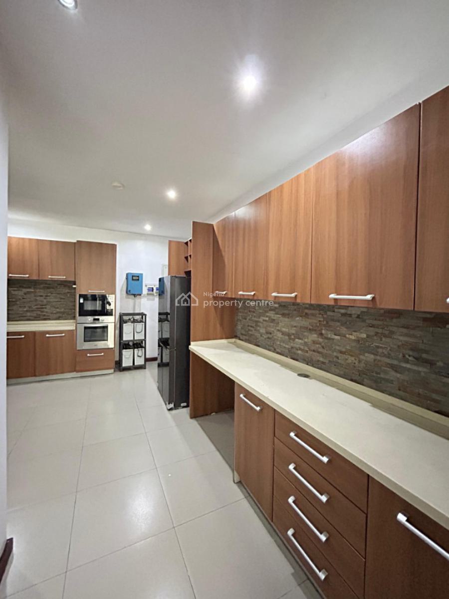 3 Bedroom Flat with Maid Room and Swimming Pool and Gym, Ikoyi, Lagos, Flat / Apartment for Rent