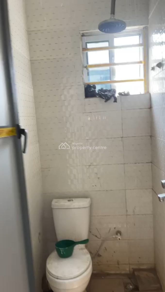 Upflat: Mini Flat at Adekunle Yaba., Adekunle, Yaba, Lagos, Mini Flat (room and Parlour) for Rent