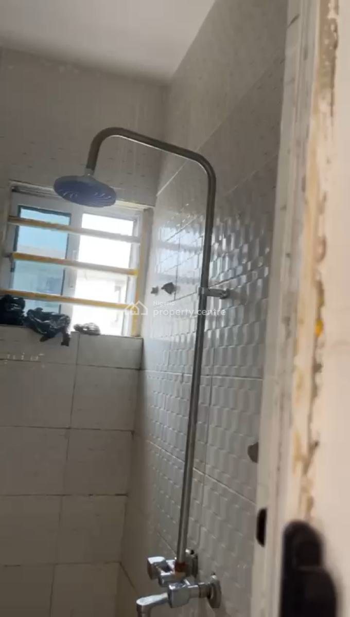 Upflat: Mini Flat at Adekunle Yaba., Adekunle, Yaba, Lagos, Mini Flat (room and Parlour) for Rent