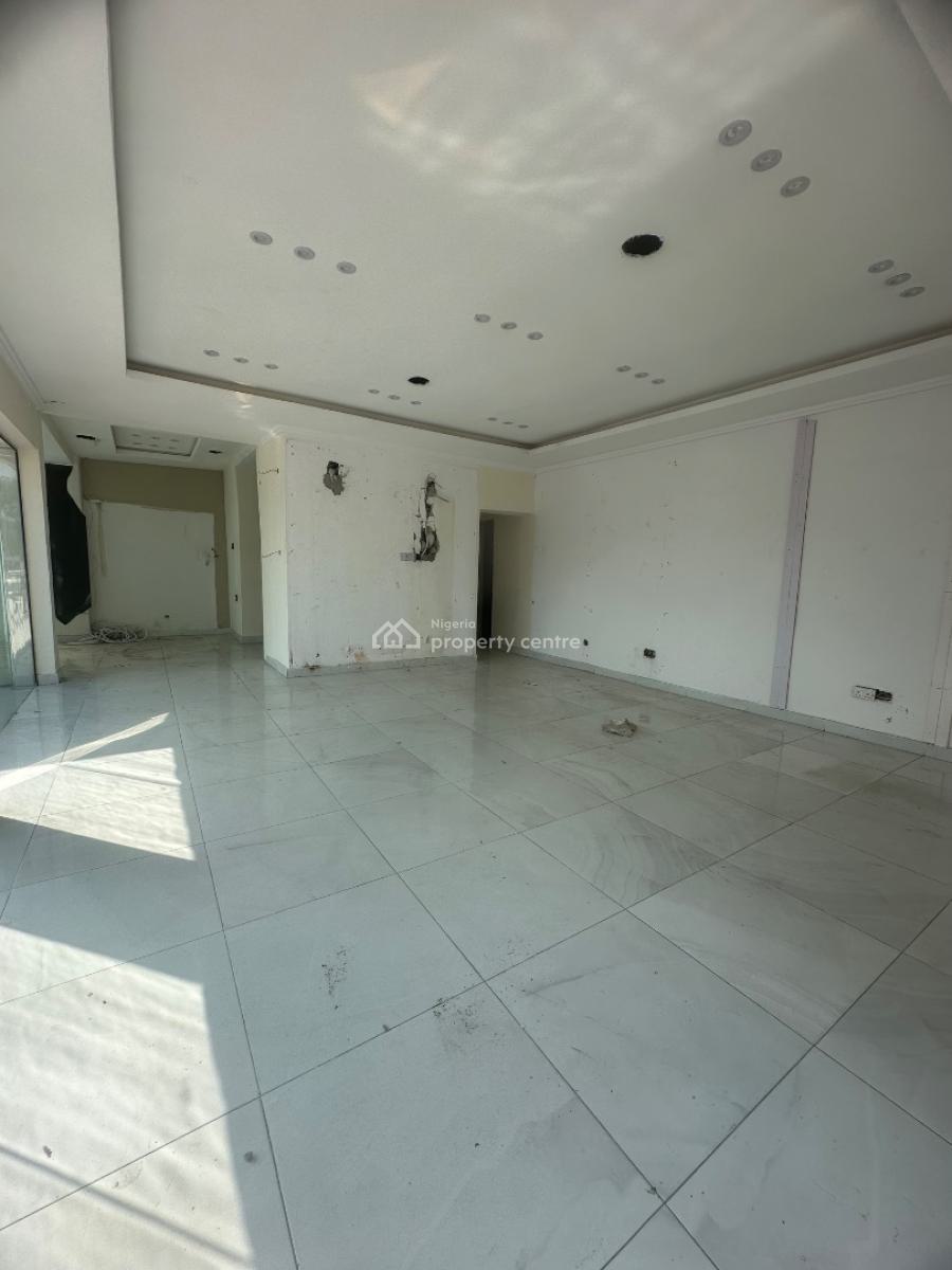 Over 250sqm Space on 2 Floors Facing Road, Lekki Phase 1, Lekki, Lagos, Restaurant / Bar for Rent