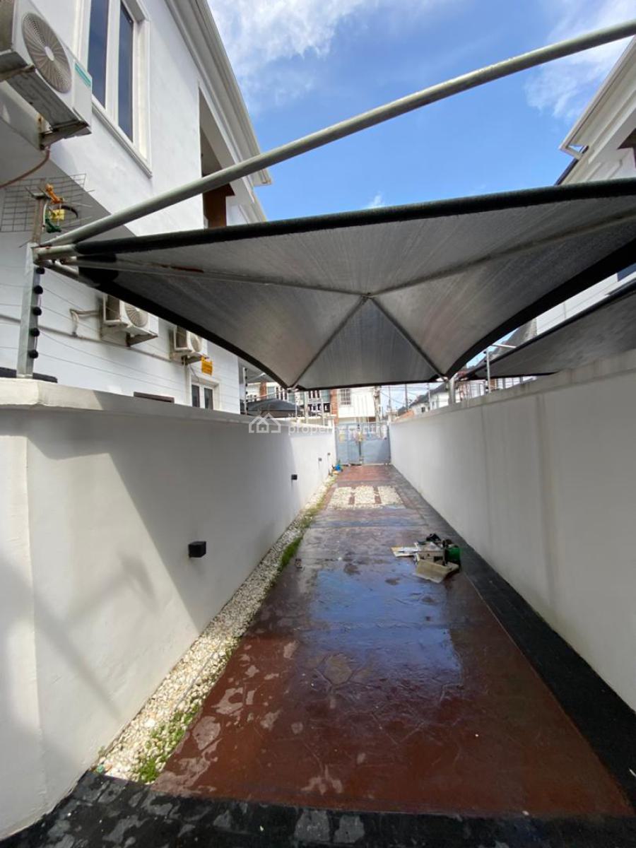 Lovely Standard Studio Apartment, Royal Pine Estate, Orchid Road, Ikota, Lekki, Lagos, Flat / Apartment for Rent