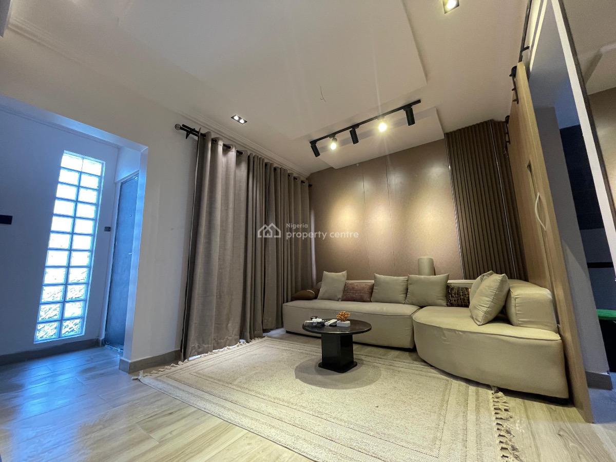 Luxury One Bedroom Apartment, Phase 1, Lekki, Lagos, Flat / Apartment Short Let
