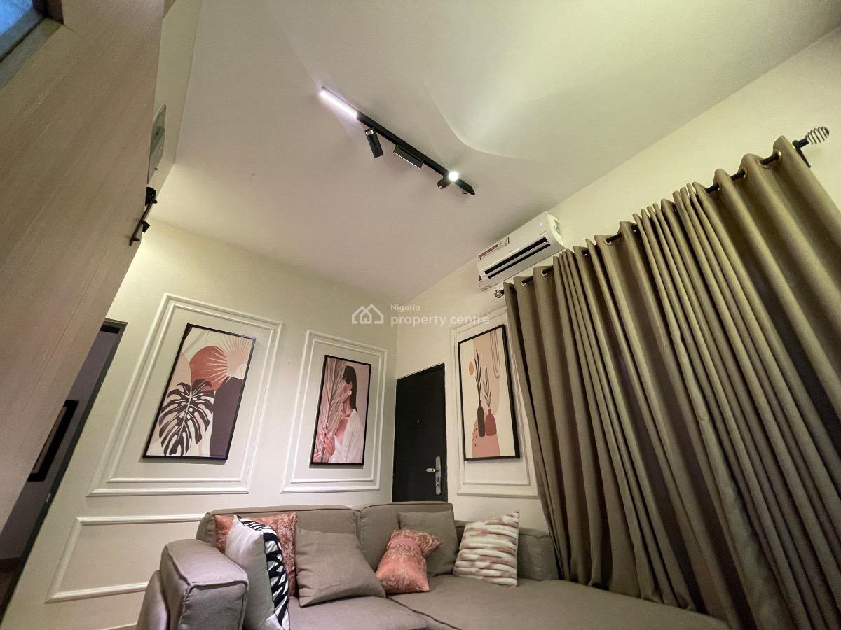 One Bedroom Apartment, Phase 1, Lekki, Lagos, Mini Flat (room and Parlour) Short Let