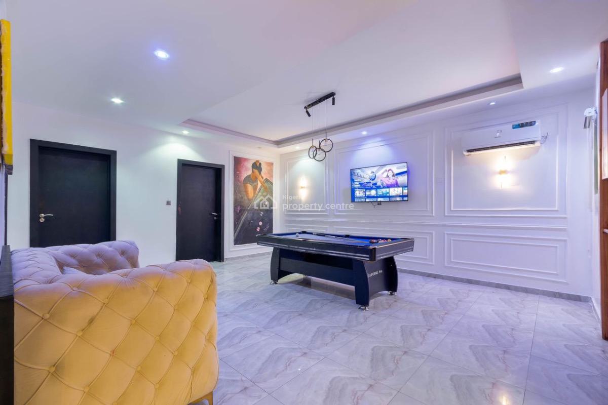 3 Bedroom Maisonette with Ps5 & Snooker, Lekki Phase 1, Lekki, Lagos, Flat / Apartment Short Let