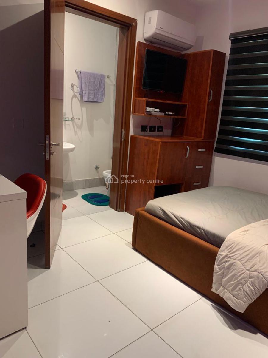 Fully Furnished 2-bedroom Maisonette Duplex, Opposite Freedom Way, Lekki Phase 1, Lekki, Lagos, Flat / Apartment for Rent