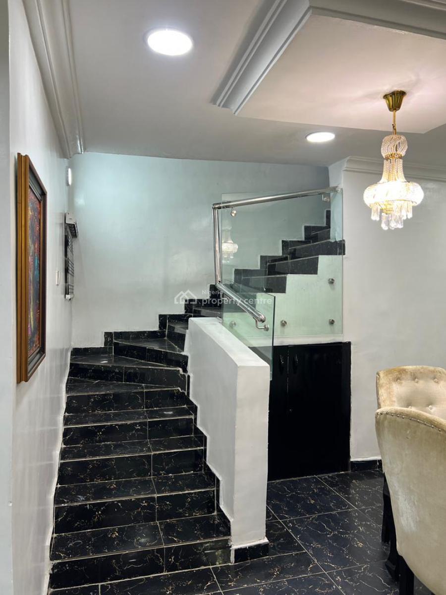 Luxury 4bedrooom Terrace Duplex with Great Amenities, Muiz Banire Street Ikeja Gra, Ikeja Gra, Ikeja, Lagos, Flat / Apartment Short Let