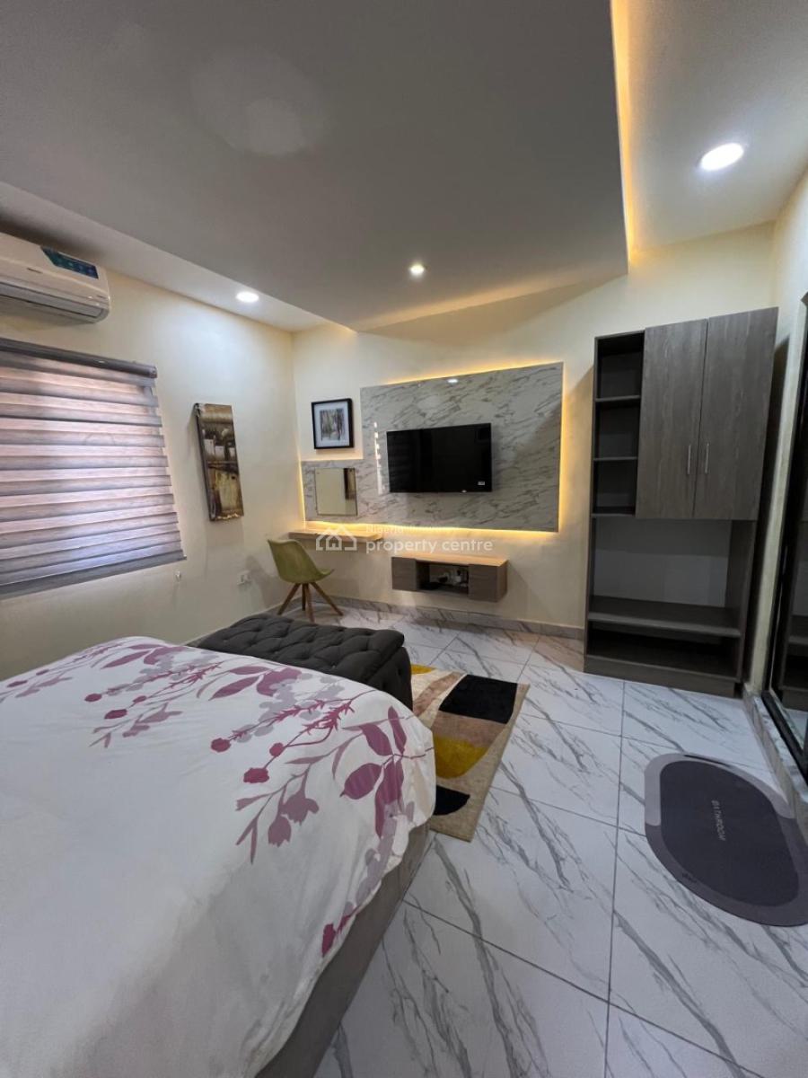 Luxury 2bedrooms Apartments with Great Amenities, Emina Crescent Off Toyin Allen Ikeja, Allen, Ikeja, Lagos, Flat / Apartment Short Let