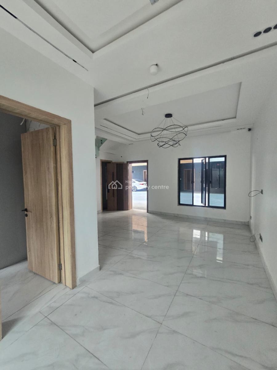Exquisitely Modern Designed Serviced 4 Bedroom Terrace with a Room Bq, Lekki Phase 1, Lekki, Lagos, Terraced Duplex for Sale