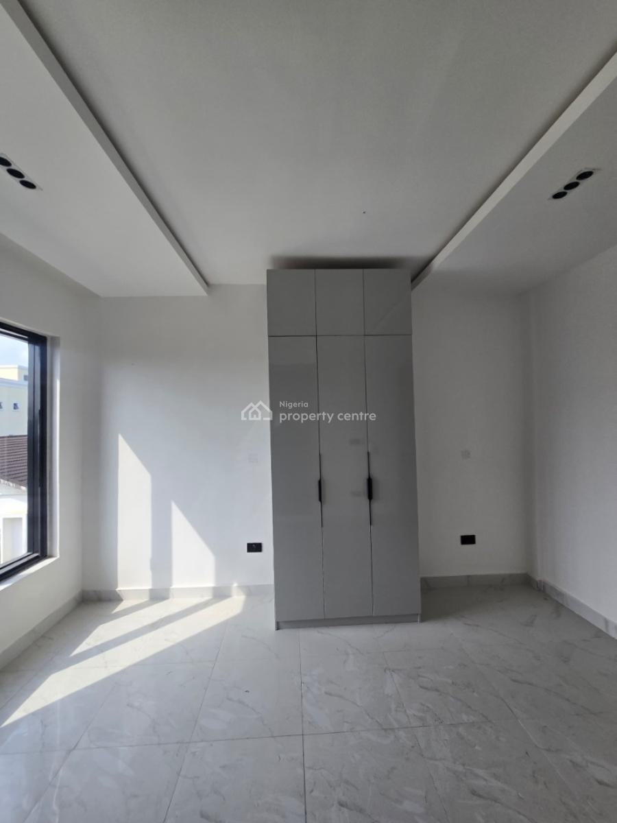 Exquisitely Modern Designed Serviced 4 Bedroom Terrace with a Room Bq, Lekki Phase 1, Lekki, Lagos, Terraced Duplex for Sale