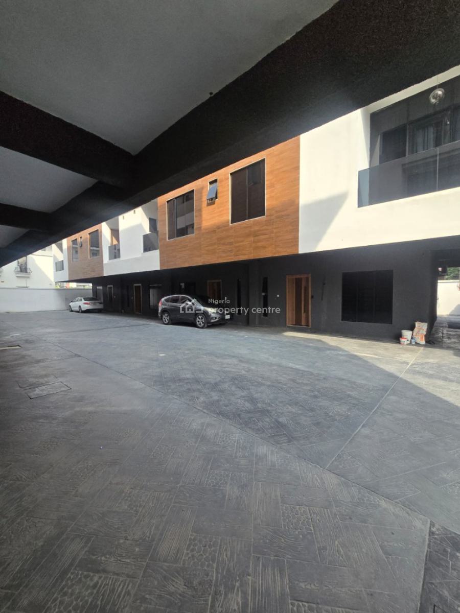Exquisitely Modern Designed Serviced 4 Bedroom Terrace with a Room Bq, Lekki Phase 1, Lekki, Lagos, Terraced Duplex for Sale