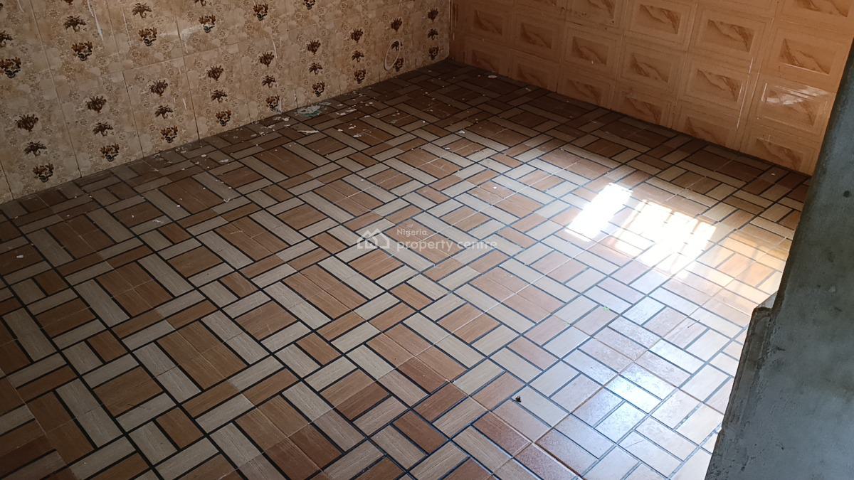 Neat Room and Parlour Self Contained All Tiles Floor Prepaid Meter Fen, Itele Ogun State Close to Ayobo Lagos, Ado-odo/ota, Ogun, Mini Flat (room and Parlour) for Rent