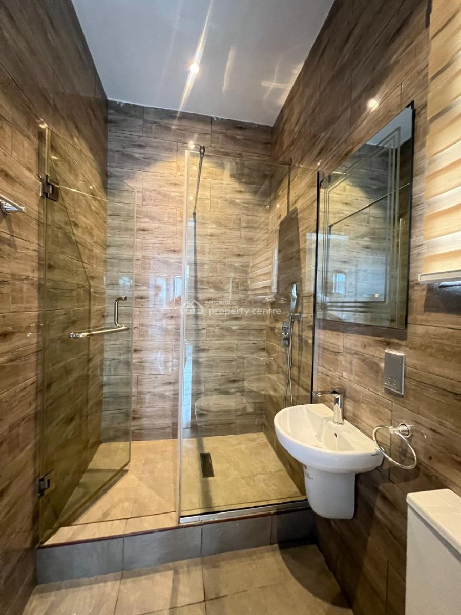 Elegantly Built 2 Bedroom Penthouse with M Pool, Gym and Elevator, Lekki Phase 1, Lekki, Lagos, Flat / Apartment for Sale