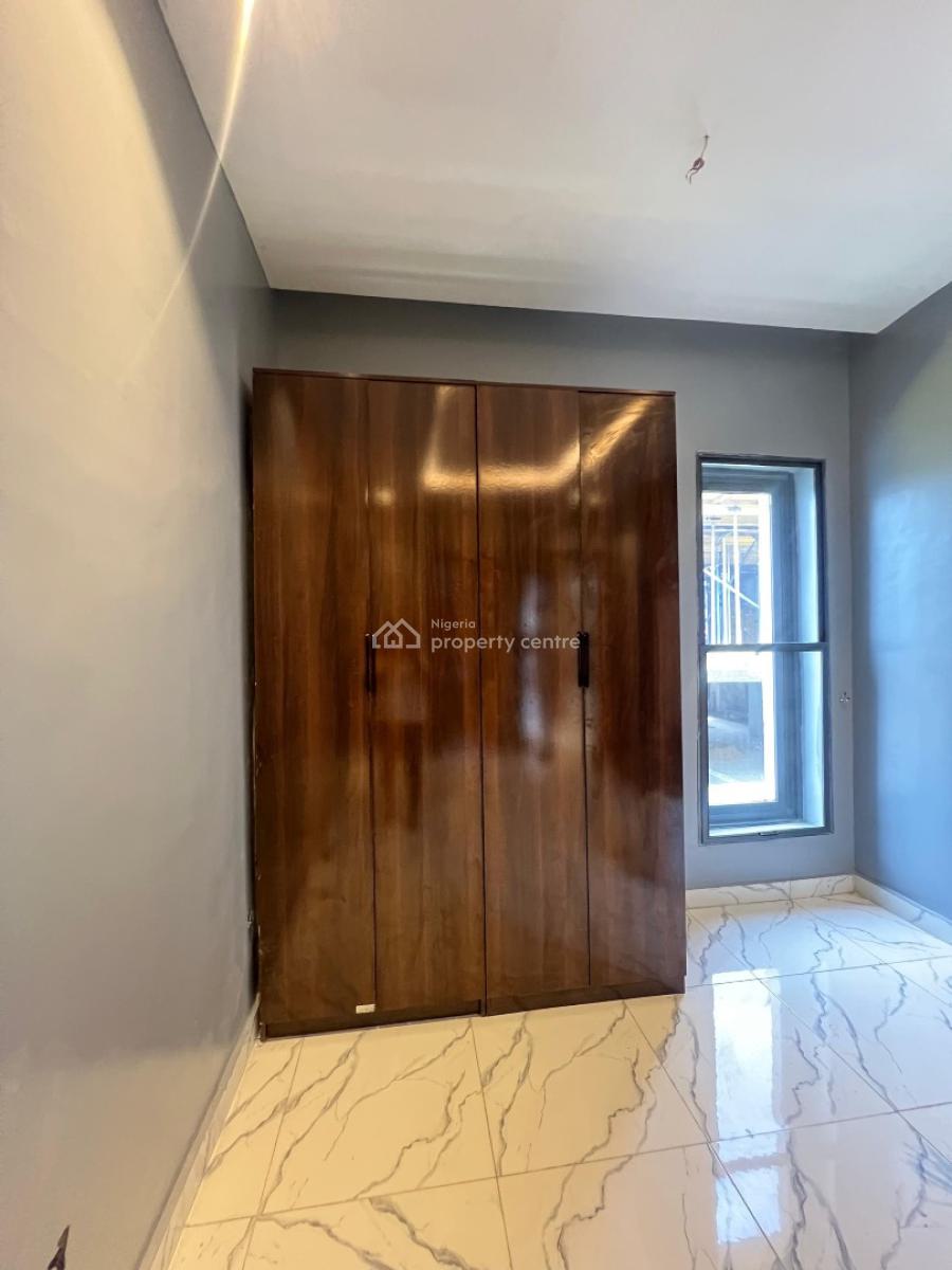 4 Bedroom Terraced Duplex with Bq, Communal Pool and Gym., Periwinkle Estate, Lekki Phase 1, Lekki, Lagos, Terraced Duplex for Sale