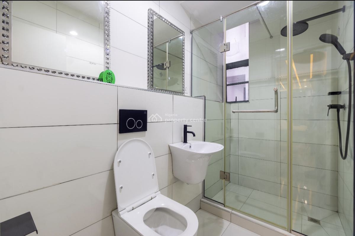 Private 3-bedroom Triplex, Gbangbala Road, Ikate, Lekki, Lagos, House Short Let