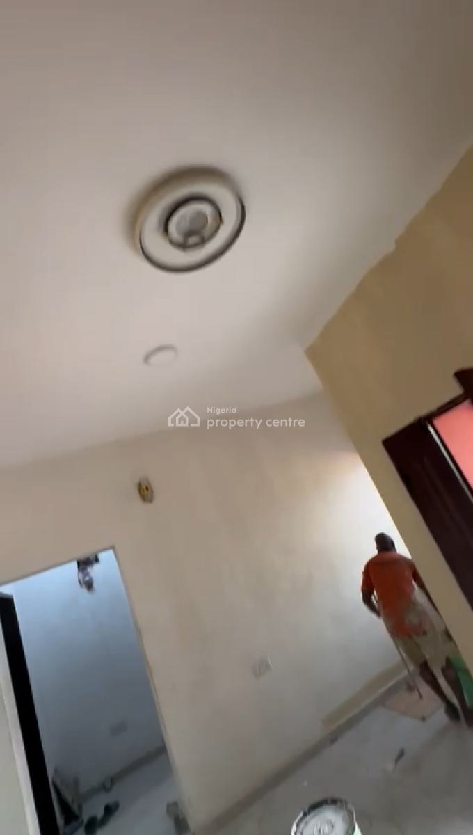 a Lovely and Standard 2 Bedroom Apartment, with All Rooms En-suite, Oworonshoki, Shomolu, Lagos, Flat / Apartment for Rent