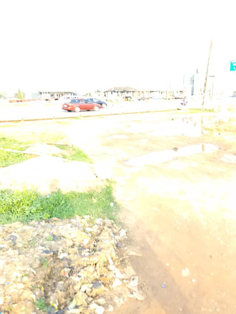 Demolishable Structure, Abule Egba, Agege, Lagos, Office Space for Sale