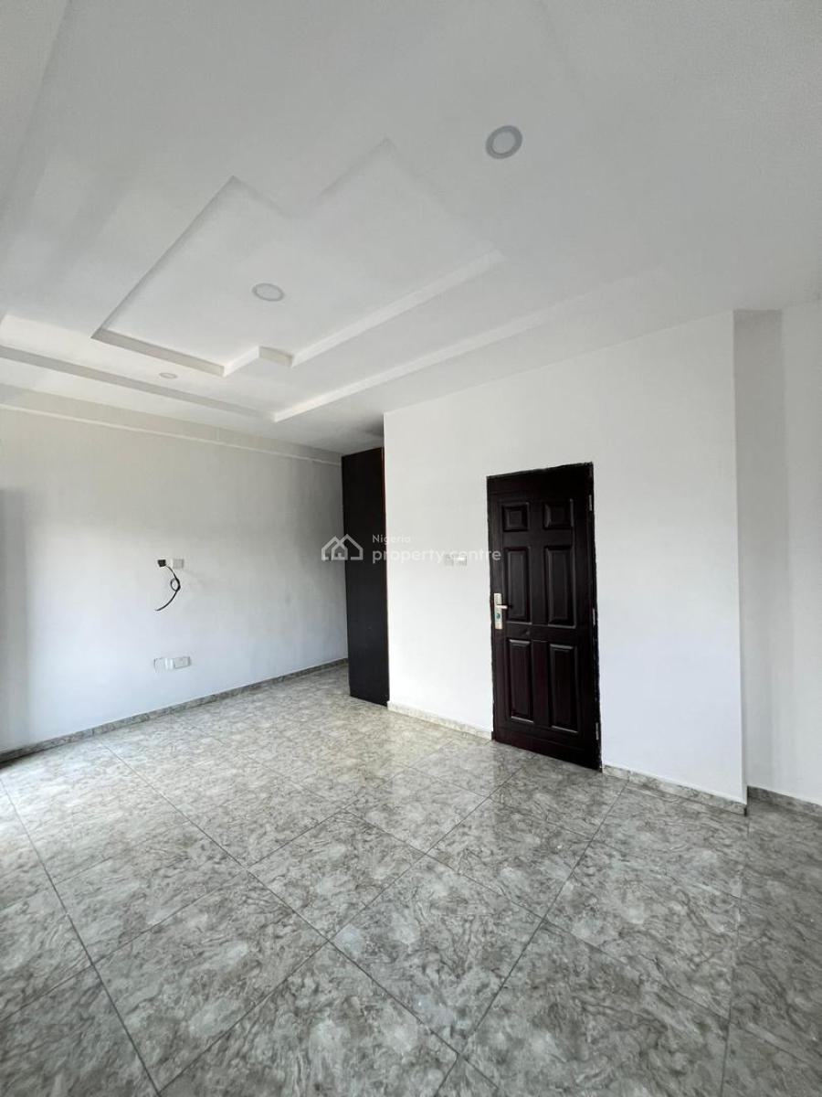 Stunning 3 Bedroom Apartment with Bq, Lekki Phase 1, Lekki, Lagos, Flat / Apartment for Sale
