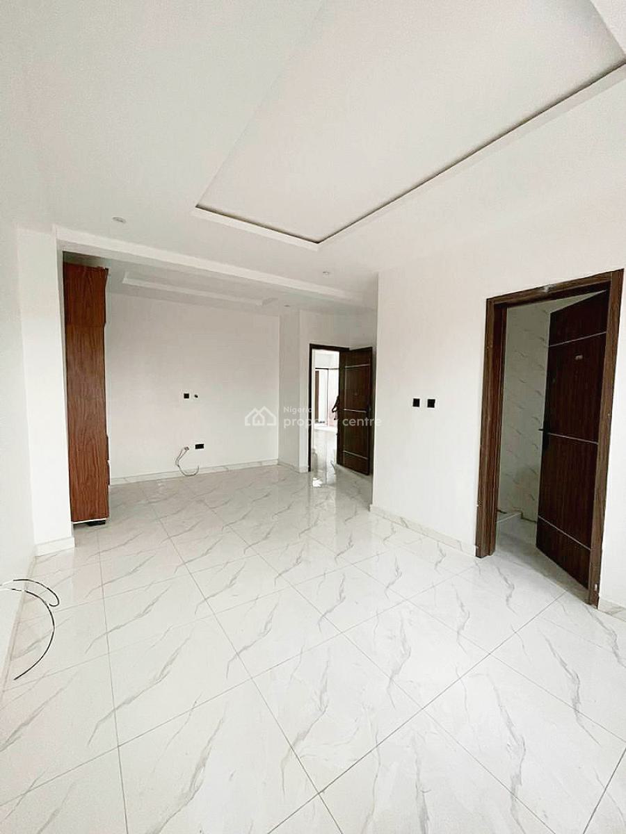 Spacious 2 Bedroom Apartment, Igbo Efon, Lekki, Lagos, Flat / Apartment for Rent