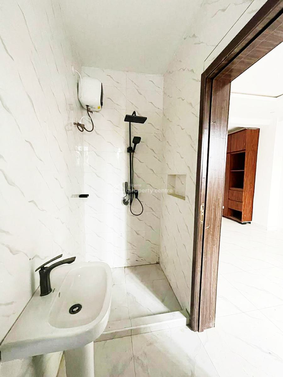 Spacious 2 Bedroom Apartment, Igbo Efon, Lekki, Lagos, Flat / Apartment for Rent