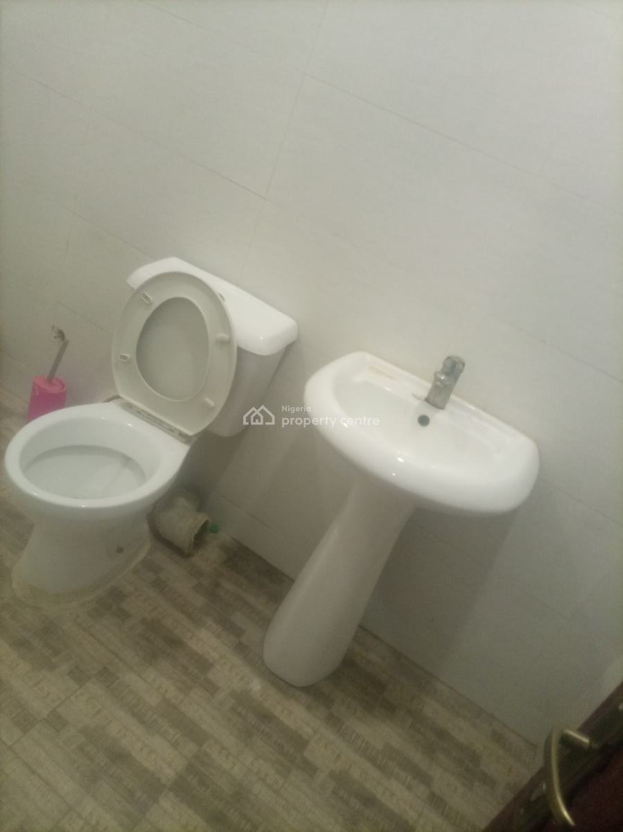 Clean Four(4) Bedrooms Semi-detached Duplex @custer 1, River Park Esta, Cluster 1, River Park Estate Airport Road Abuja, Lugbe District, Abuja, Semi-detached Duplex for Rent