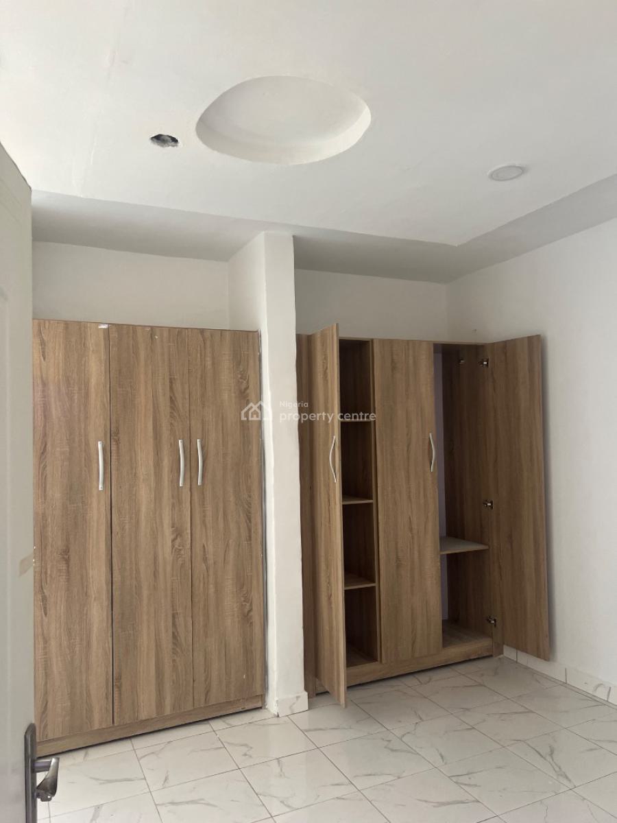 Clean Neatly Renovated 1 Bedroom Flat, with Balcony, Wuse Zone, Wuse, Abuja, Flat / Apartment for Rent